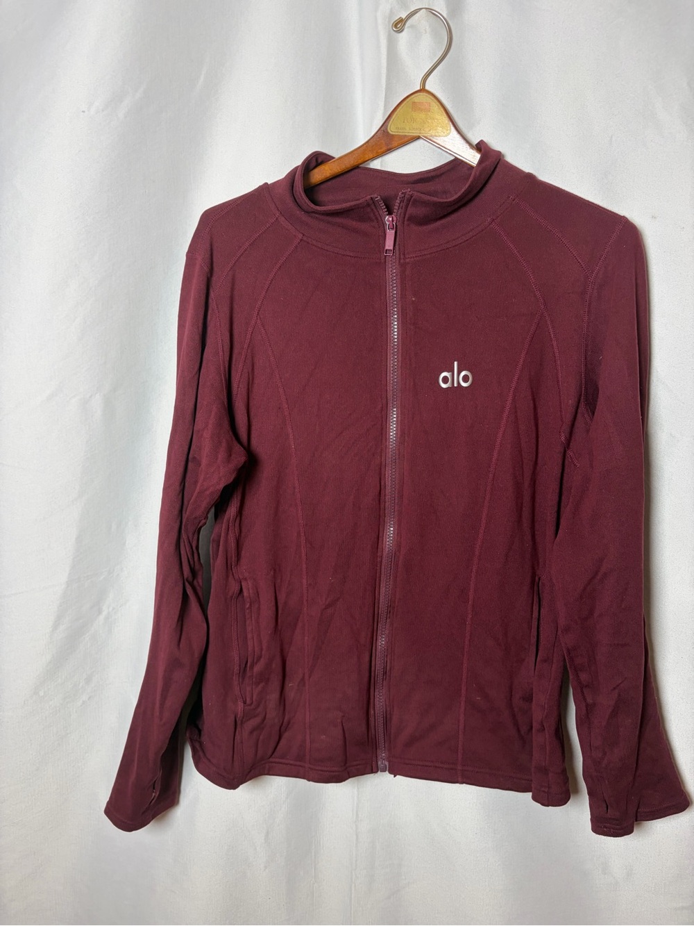 ALO Yoga Women's Burgundy Full-Zip Bomber Jacket